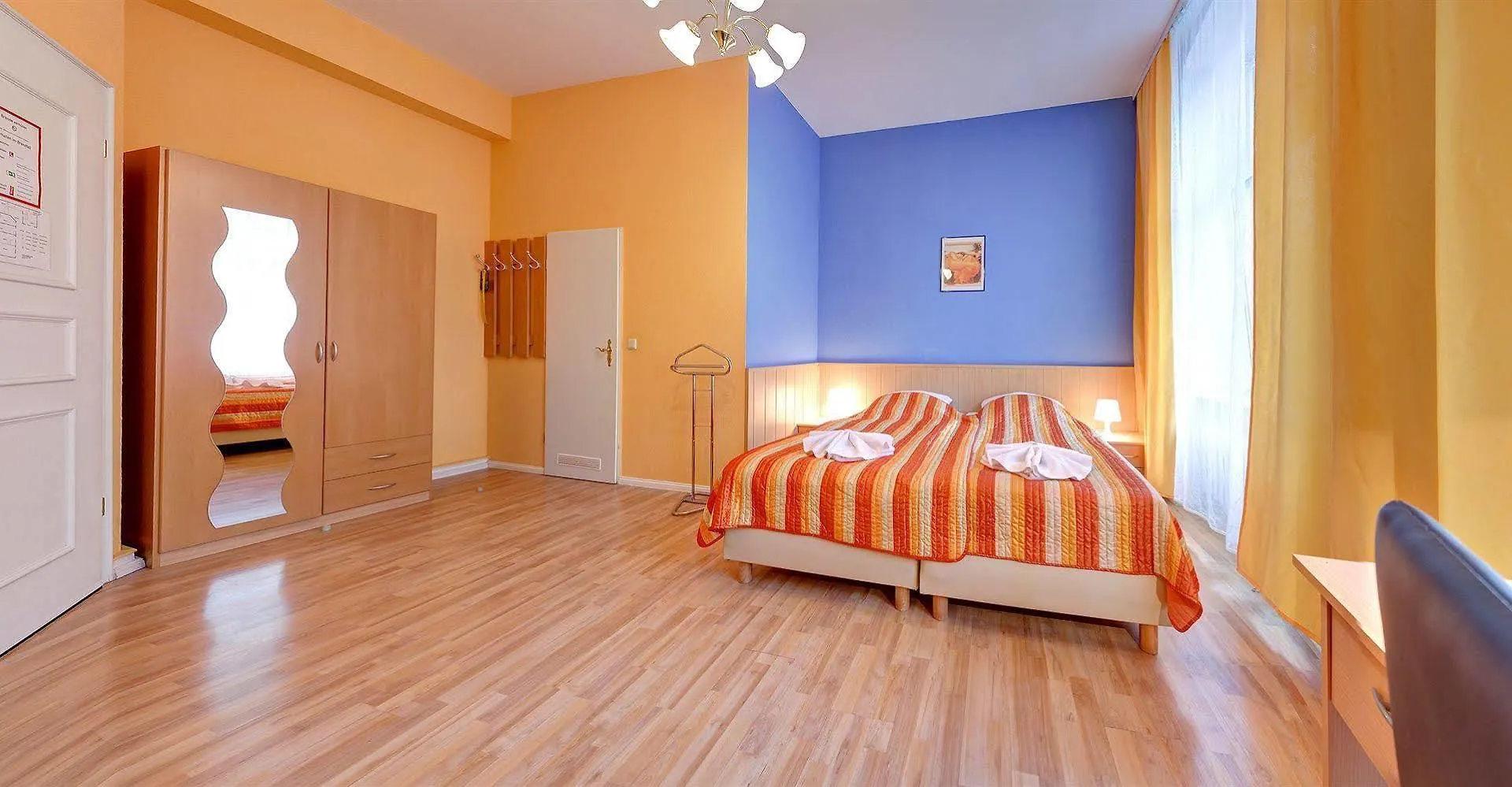 Hotel-Pension Am Savignyplatz Berlin 2*,  Deutschland
